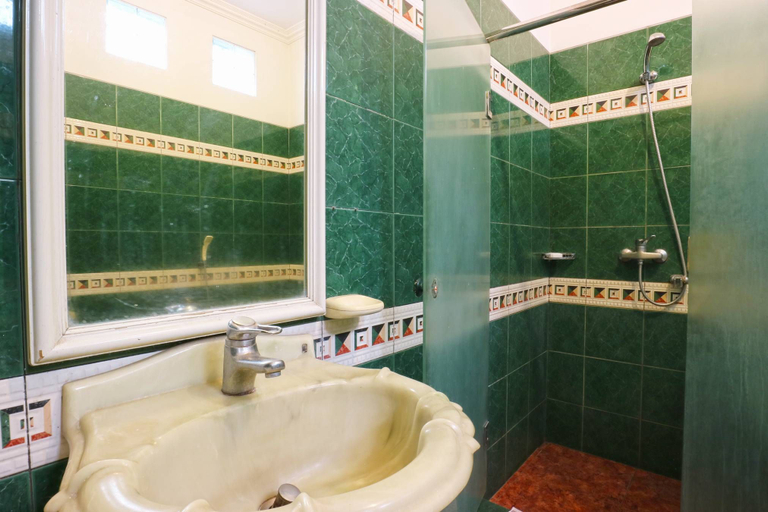 Bathroom 3, Kulem Rangga Gempol, Bandung
