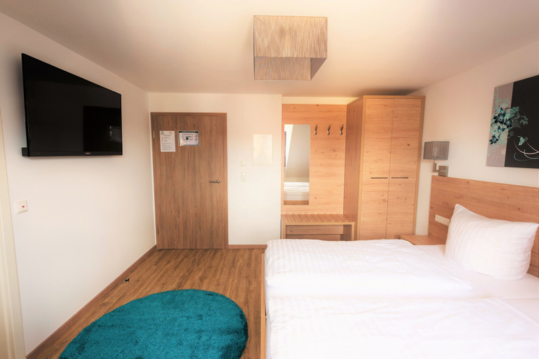 Bedroom 2, Hotel Stadtvilla Central, Schweinfurt