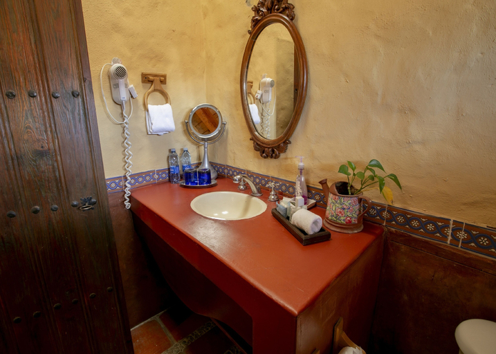 Bathroom, Hotel Casona de Manzano, Tapalpa