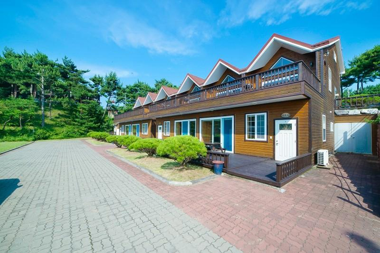 Exterior & Views 1, Taean Druni Ocean Resort, Taean