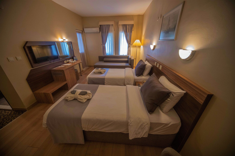 Bedroom 4, Herakles Thermal Hotel, Akköy