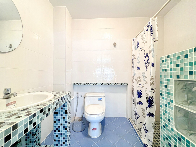 Bathroom 9