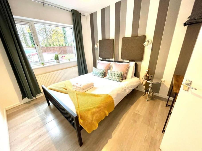 Serene and Cozy 1-Bedroom House with Parking, Cambridgeshire