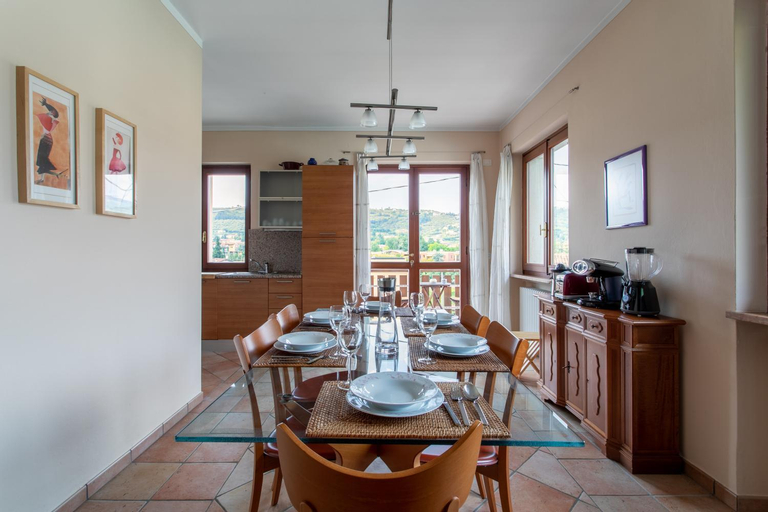 Family Home - Garda 3 bedrooms apartment, Verona