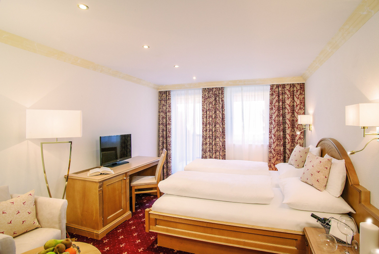 Bedroom 3, Alpenhotel Karwendel - Adults Only, Innsbruck Land