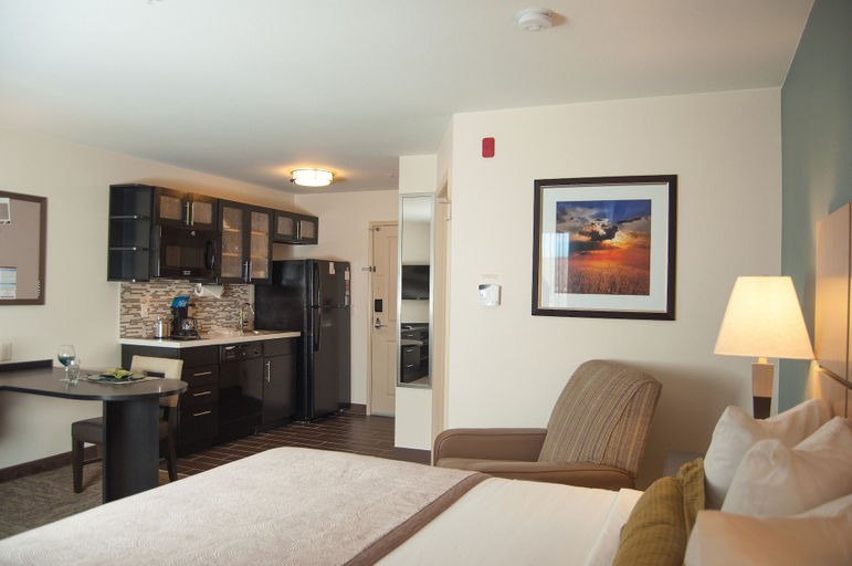 Bedroom 3, Candlewood Suites FORT COLLINS, Larimer