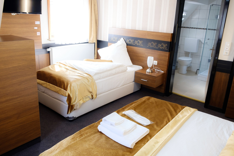 Bedroom 3, Hotel Bremer Schlagd, Göttingen