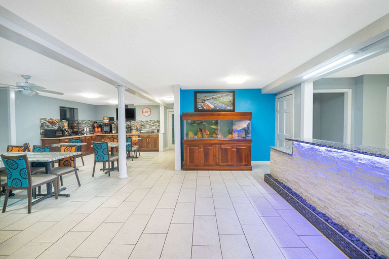 Food & Drinks 4, Howard Johnson by Wyndham Aiken, Aiken