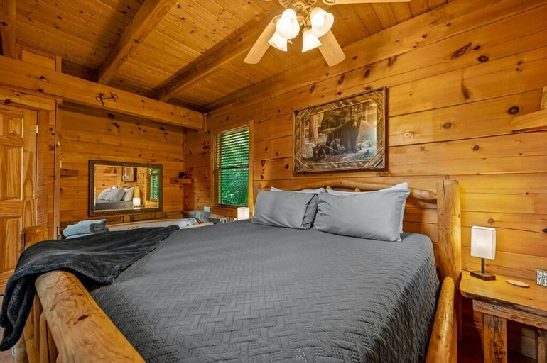 Bedroom 3, Sunrise Woods Retreat, Sevier