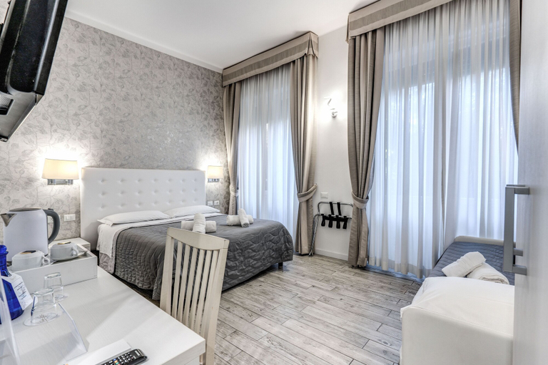 Bedroom 3, Gardenia Suite, Roma
