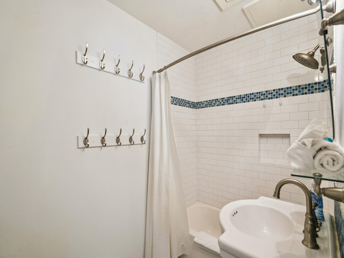 Bathroom 4, The Lucky Catch, Galveston