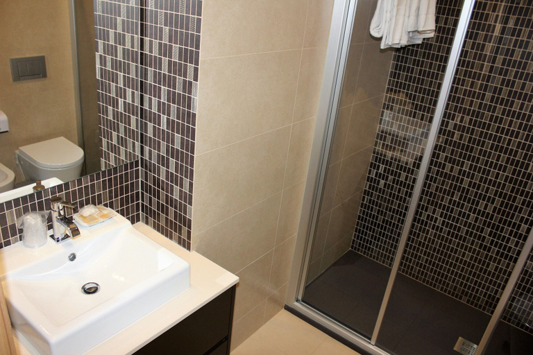 Bathroom 4, Apartamentos Turísticos da Nazaré, Nazaré