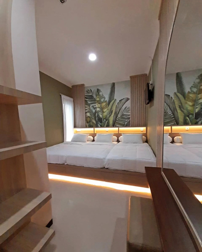 Others 4, Hello Villa's, Malang