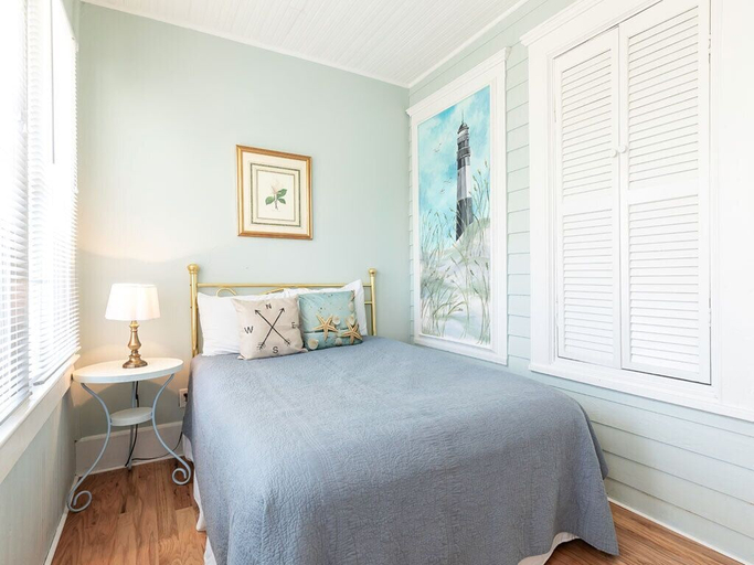 Bedroom 2, Sea View Cottage by Tybee Vacation Rentals, Chatham