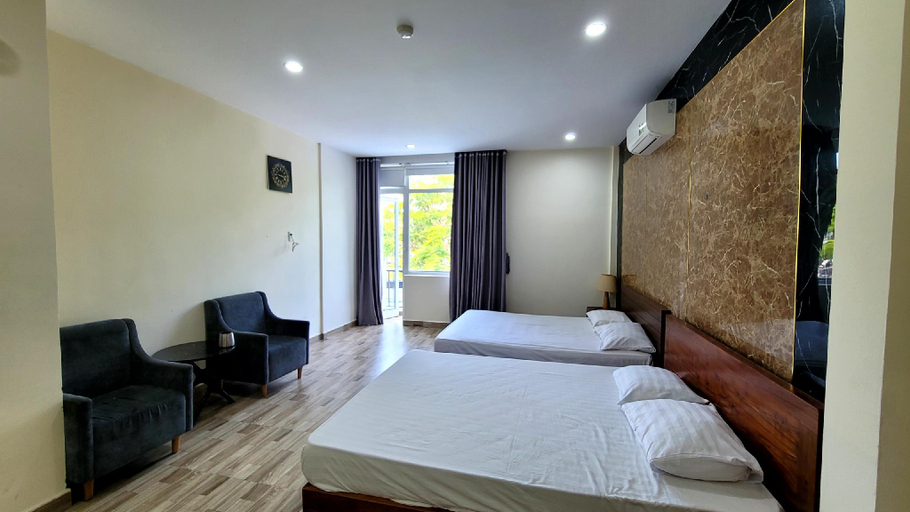 Others 4, Guest house AKA, Huế