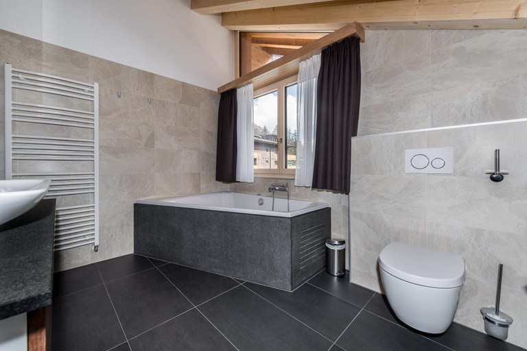 Bathroom 4, The Onya Resort Spa, Goms