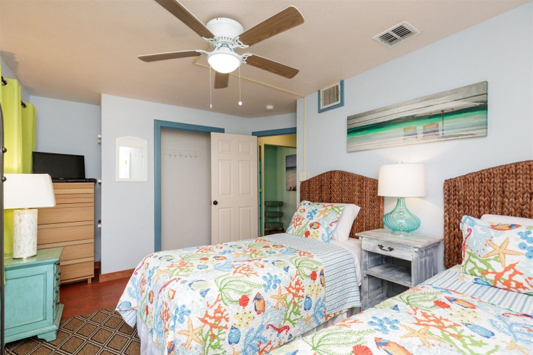 Bedroom 3, Sun Harbor Cottages by Miss Kitty’s, Aransas