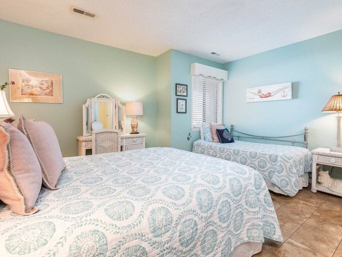Bedroom 3, Tybee Lights 114A by Tybee Vacation Rentals, Chatham