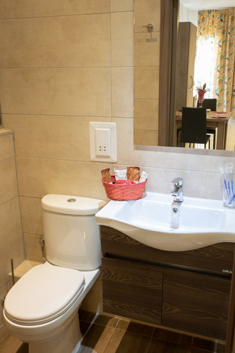 Bathroom 5, For Rest Aparthotel, Saint Paul's Bay