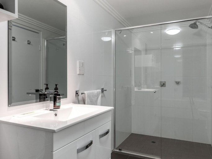 Bathroom, Sebel Harbourside 301 Kiama, Kiama