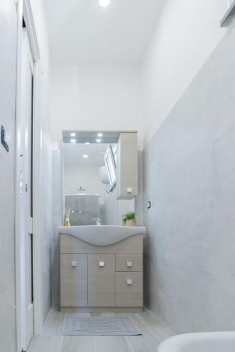 Others 3, Albergo Libera Gioventu, Napoli