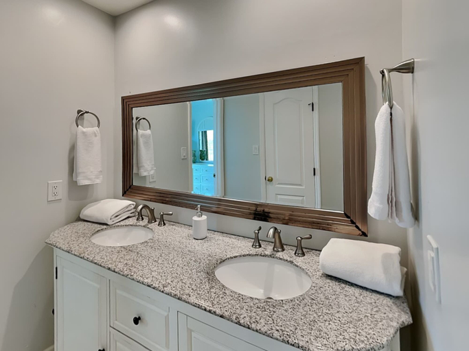 Bathroom 4, Tybee Sun by Tybee Vacation Rentals, Chatham