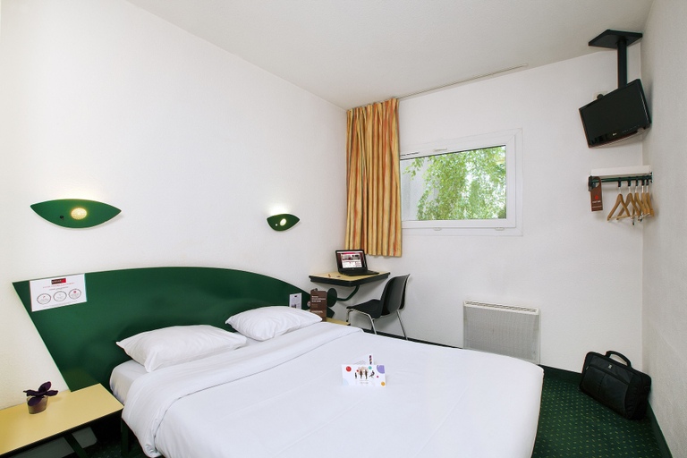 Bedroom 2, Cerise Nancy, Meurthe-et-Moselle