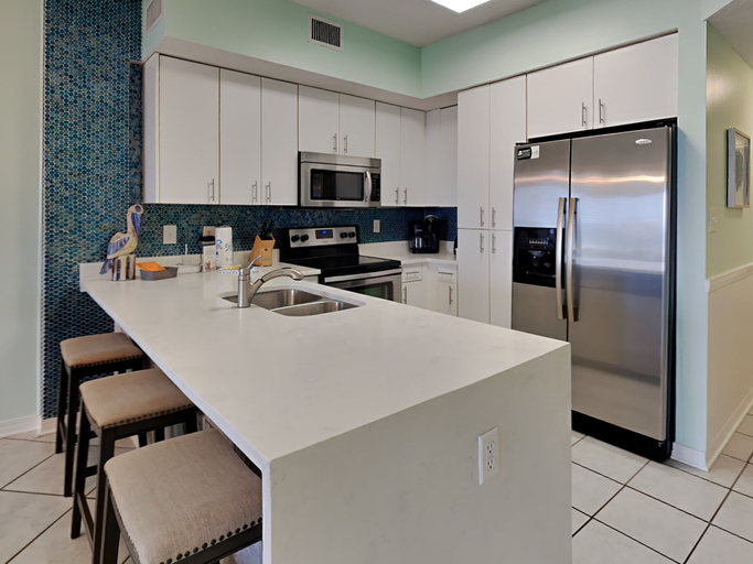 Private kitchen 3, Tidewater Orange Beach by Southern Vacation Rentals, Baldwin