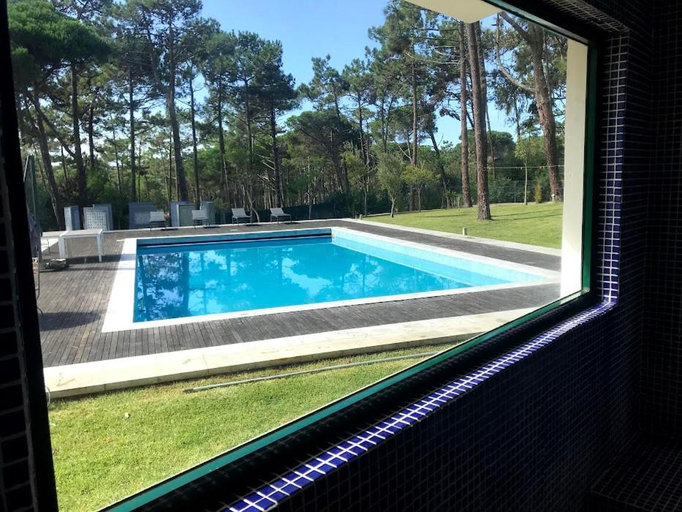 Others 5, Pinewood Beach Villa- Colares, Sintra