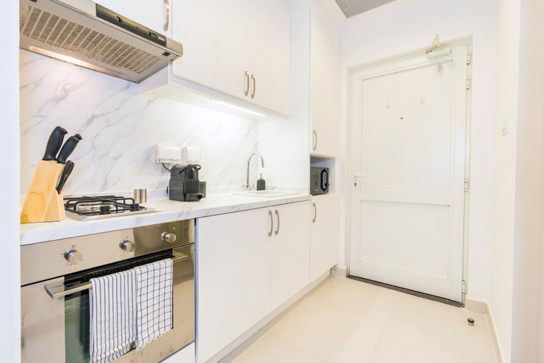 Private kitchenette 4, Gorgeous Studio with breath-taking Palm Views, Dubai