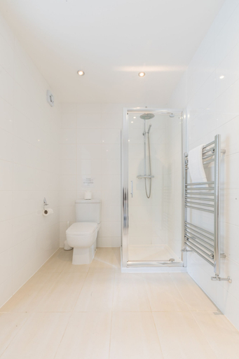 Bathroom 4, Altskeith Country House on Loch Ard, Stirling