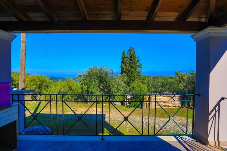 Room 2, Villa Chrisdina in Nymfes, Ionian Islands