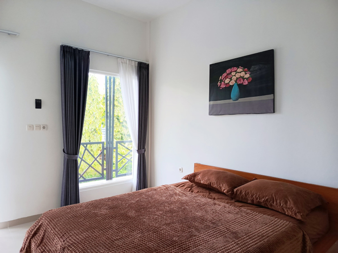 Bedroom 13