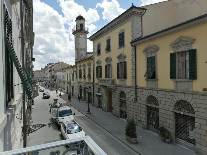 Palazzo Guasti Appartamento Il balcone, Prato