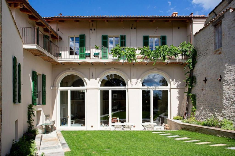 Casa Mon, Cuneo