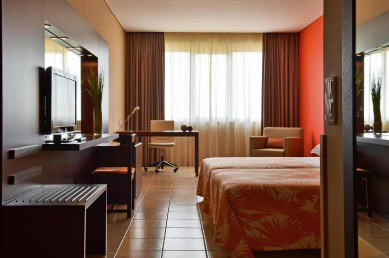 Bedroom 3, Pestana Trópico, Praia