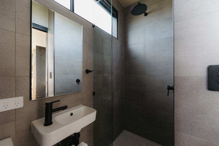Bathroom, CABN Clare Valley, Clare and Gilbert Valleys