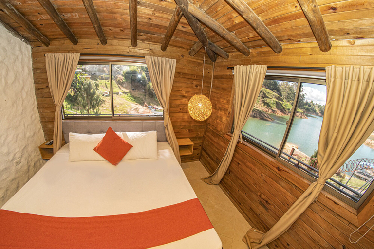Room 5, Mansion by Bernalo Hotels, Guatapé