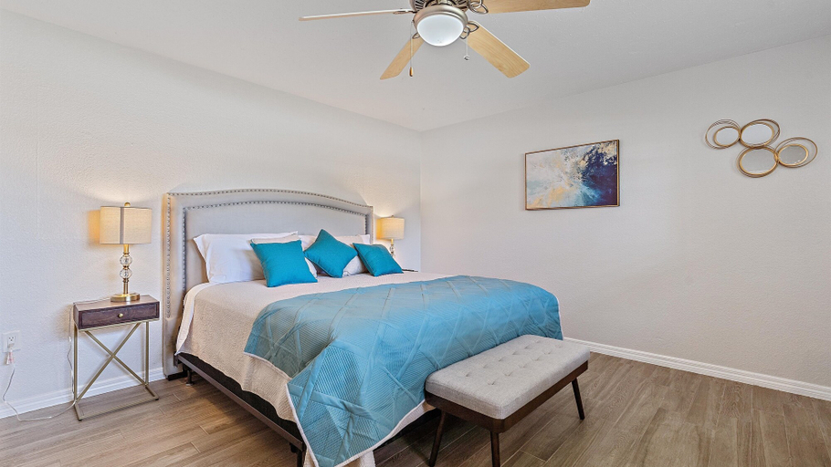 Bedroom 3, Paradise Palace 4 Bedroom Home by RedAwning, Sarasota
