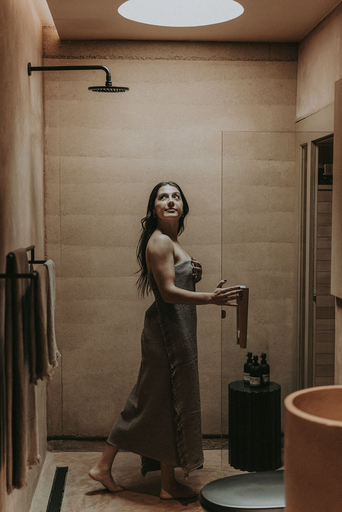Bathroom 4, MIRA Earth Studios, Ensenada