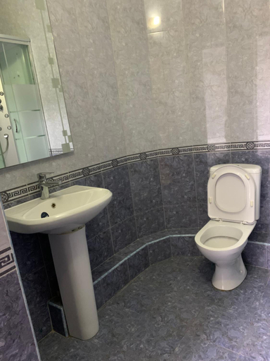 Bathroom 3, Almaty Backpackers, Almaty