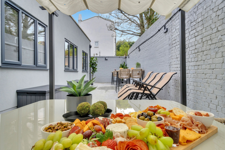 Food & Drinks, homely - Luxury Apartments Finchley, London