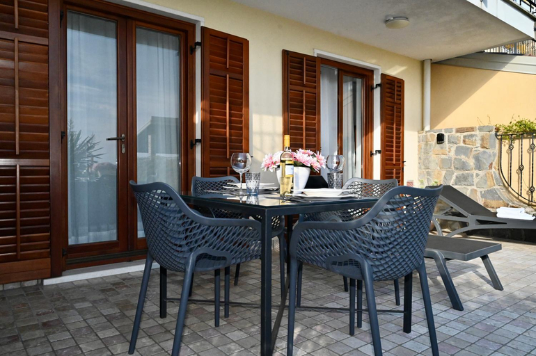 Others 2, Sea Star Apartment, Koper