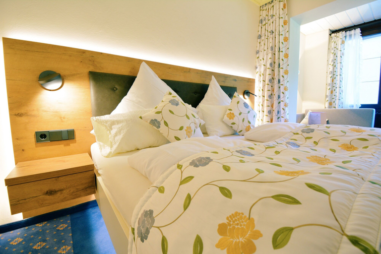 Bedroom 4, Hotel Langenwaldsee, Freudenstadt
