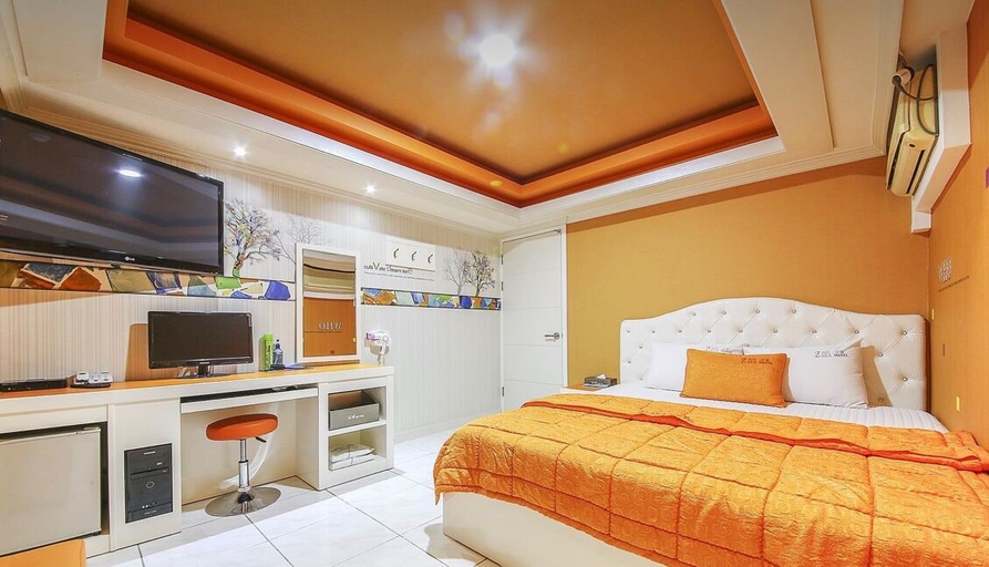 Bedroom 3, ZARA in Bonggok-dong Changwon, Changwon