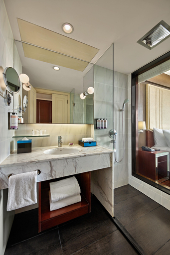 Bathroom 5, Mövenpick Hotel Hanoi Centre, Hoàn Kiếm