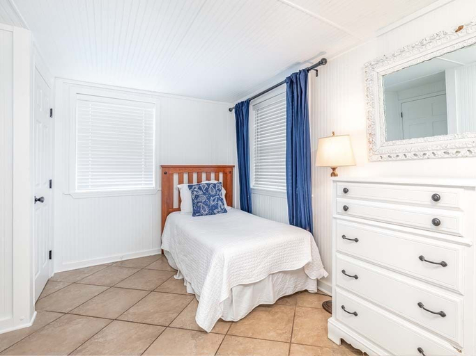 Bedroom 3, Bikini Bottom by Tybee Vacation Rentals, Chatham