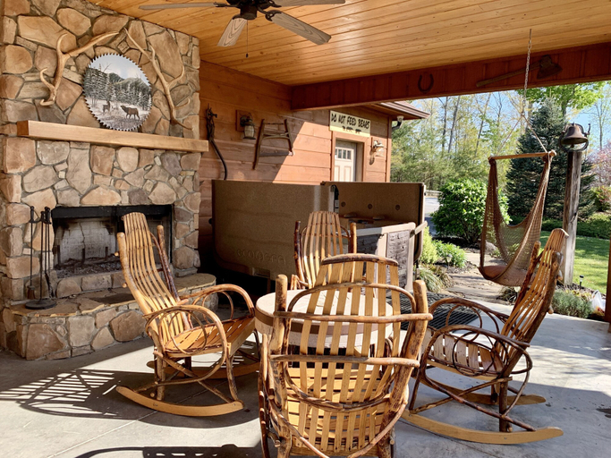 Others 4, Kim's Cove Motorcycle-Friendly Cabin features Game Room by RedAwning, Sevier