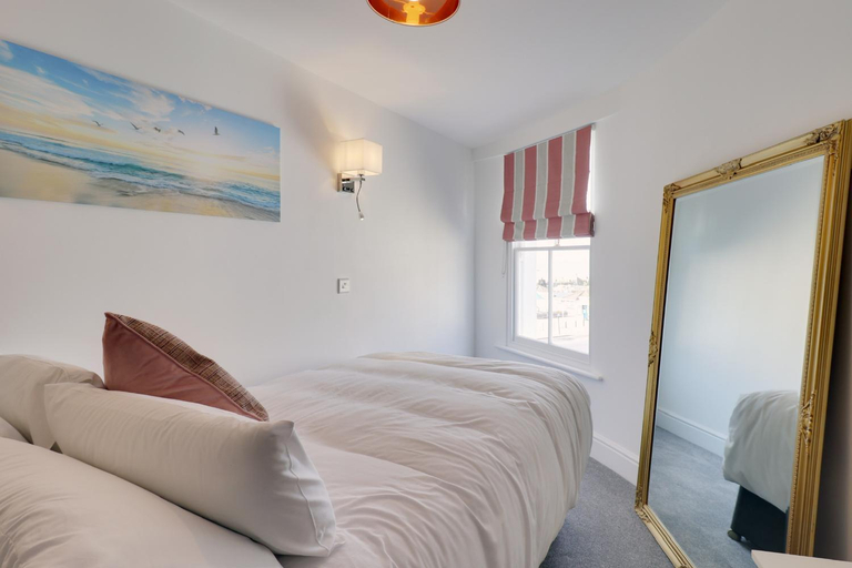 Others 4, Master accommodation suite 8, East Sussex