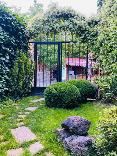 Others 2, The Zodiac Garden Hotel, Mtskheta